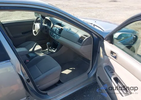 2005 Toyota Camry Le из США, поврежденный, VIN 4T1BE32K55U572753